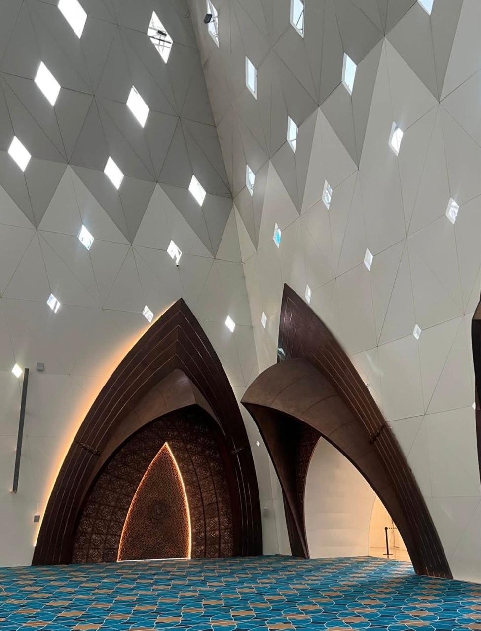 Mihrab Kaligrafi Masjid