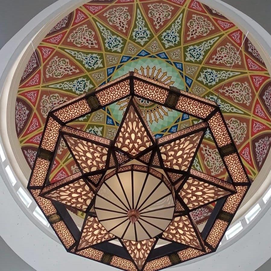 Lampu gantung Masjid Tembaga Dan Kuningan