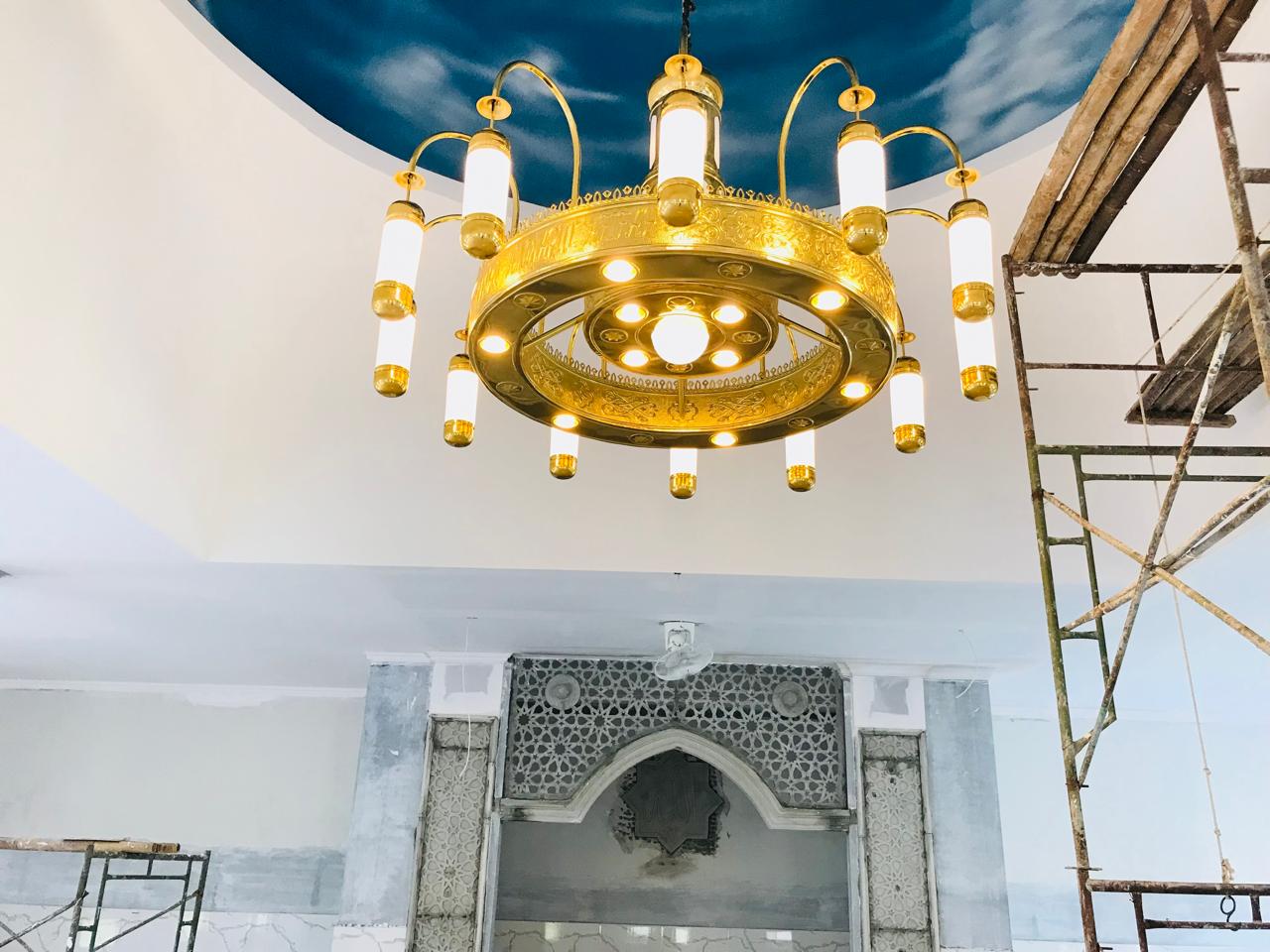 Lampu Hias Masjid Nabawi