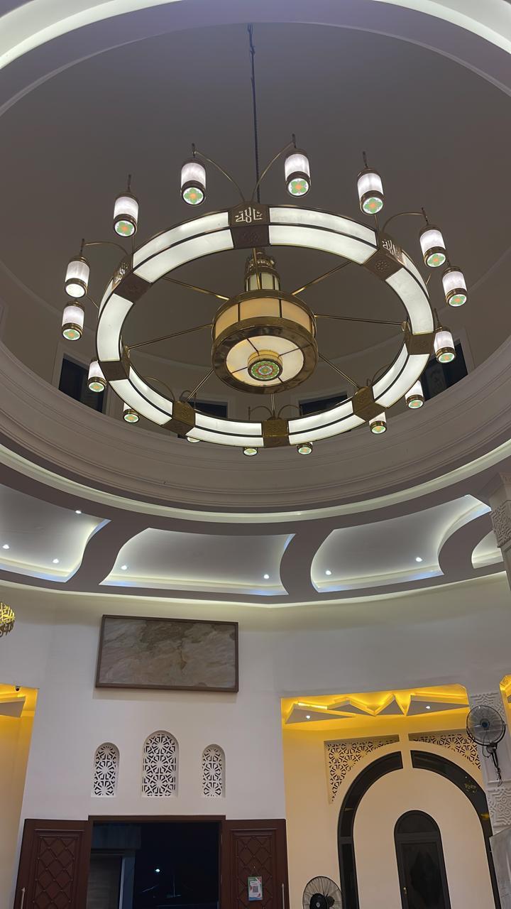 Pengrajin Lampu Masjidil Haram