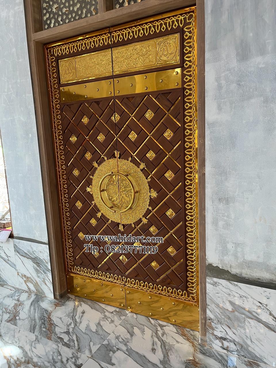 Keindahan Pintu Masjid