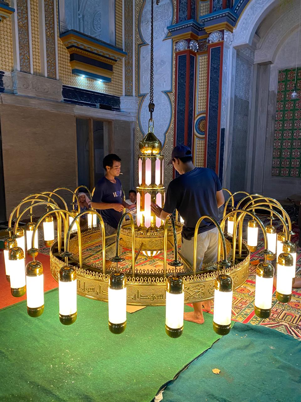 harga lampu gantung masjid nabawi