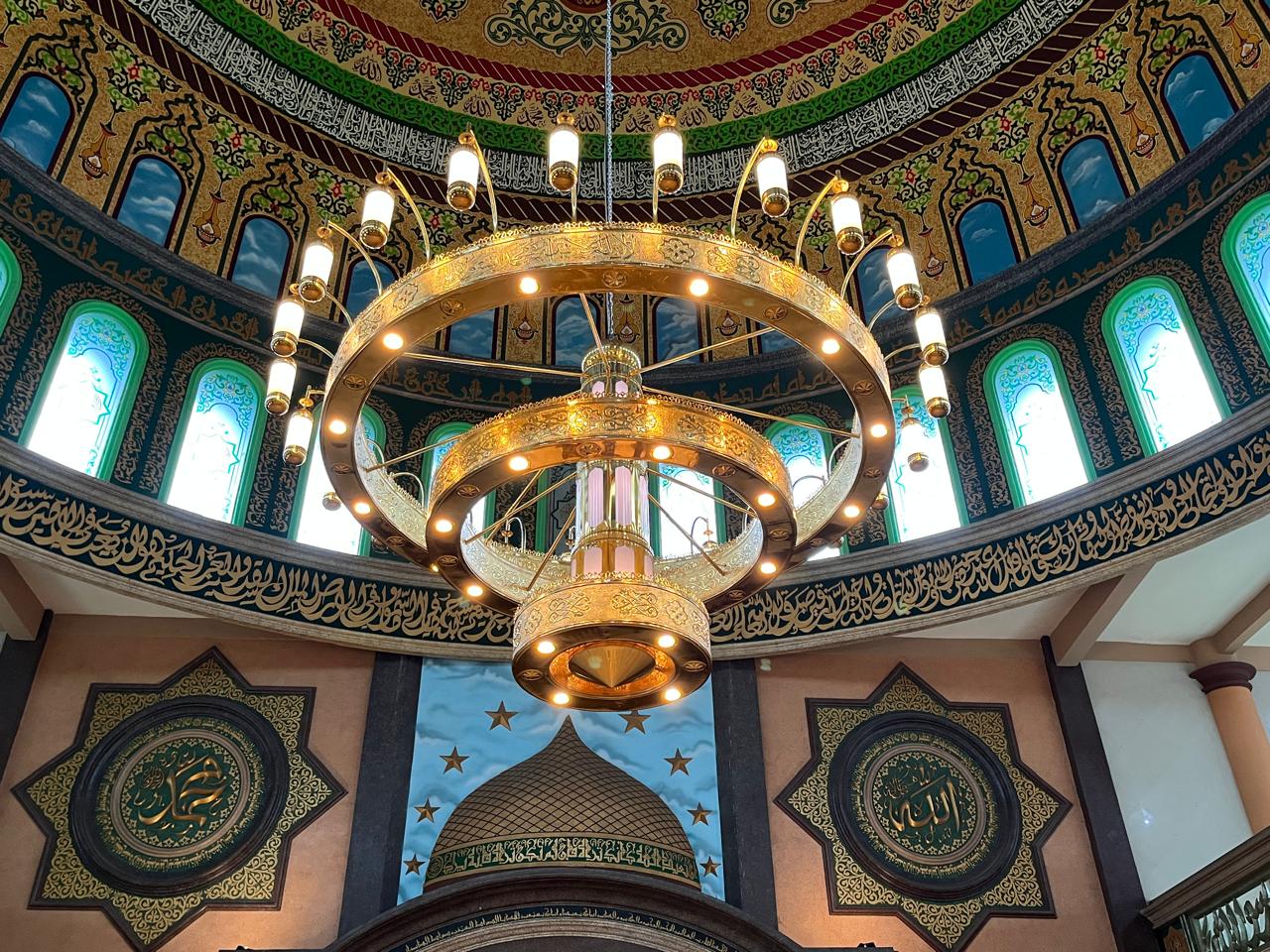 Lampu Gantung Masjid