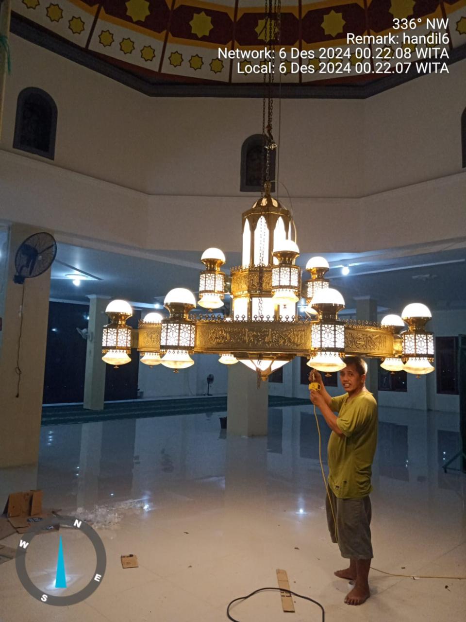 Pengrajin Lampu Masjid Jakarta
