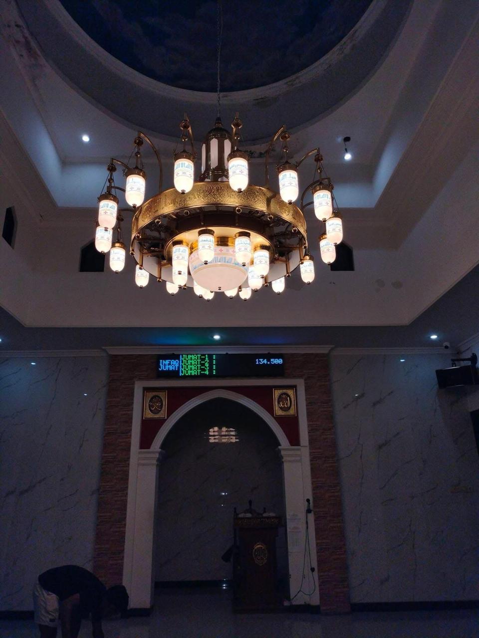 Pengrajin Lampu Masjid Jakarta