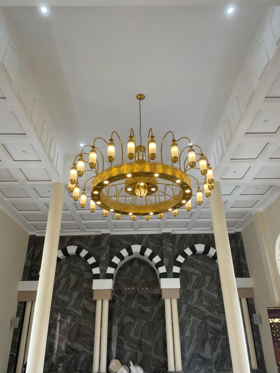 15 Pilihan Lampu Gantung Masjid
