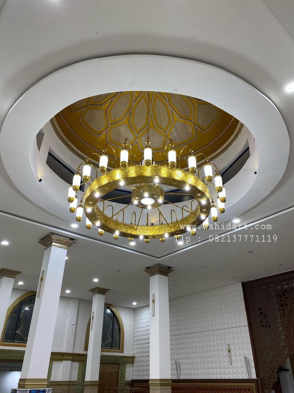 Replika Lampu Masjid Nabawi